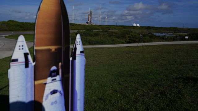 Nasa Artemis 1 Moon Rocket Launch Postponed After Engine Issue