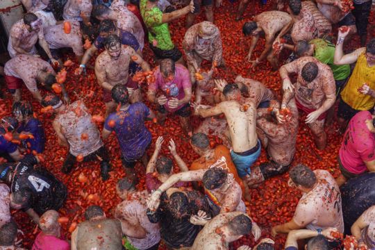 Spain’s Tomatina Battle Returns After Pandemic Hiatus