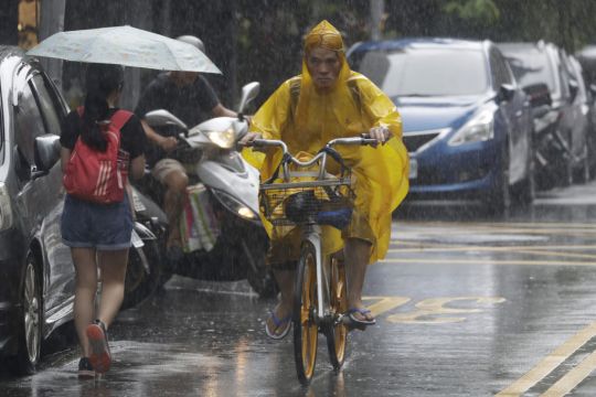Ferries, Schools And Flights Suspended In Path Of Typhoon Hinnamnor