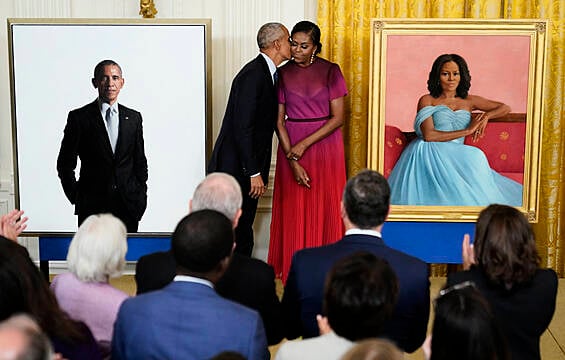 Obamas Unveil Their White House Portraits