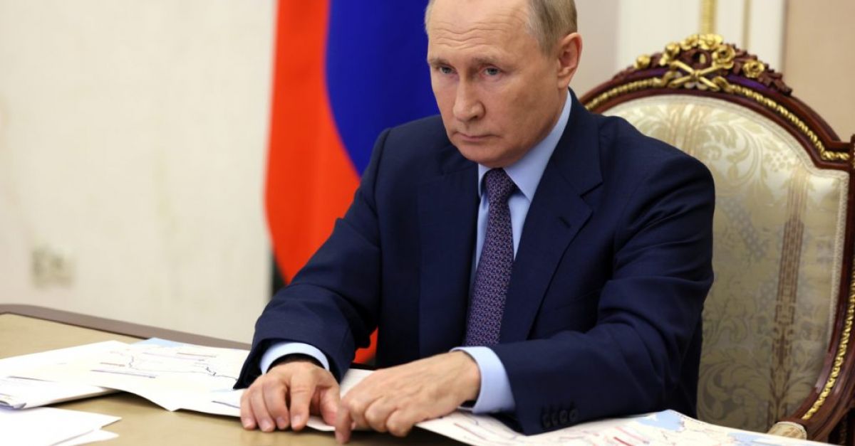 Путин в числе мировых лидеров воздает должное «невосполнимой» утрате королевы