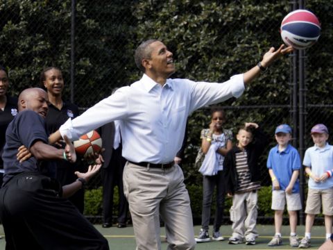 Barack Obama Tells Harvard Team Basketball Taught Him ‘It Wasn’t Just About Me’