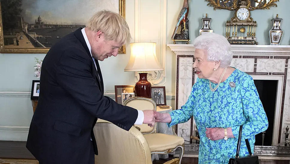 Britain's Queen Elizabeth ‘On It’ But Clearly Not Well During Final Meeting, Says Boris Johnson