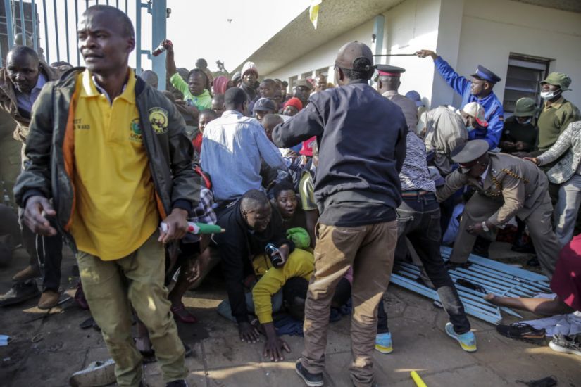 Scores Injured After Crush At Inauguration Of Kenya President