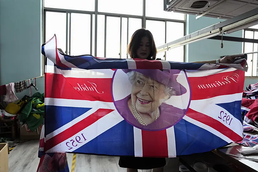 Chinese Factory Produces Thousands Of British Flags After Queen’s Death