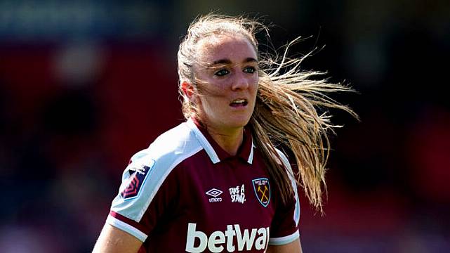 Lisa Evans Header Sees West Ham Claim Narrow Victory Over Everton In Wsl Opener