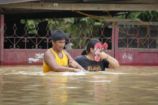 Powerful Typhoon Leaves Five Rescuers Dead In North Philippines