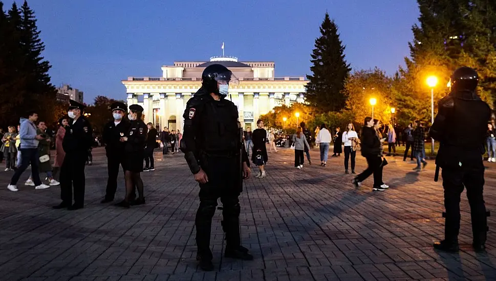 Gunman Detained After Shooting At Russian Draft Office In Siberia