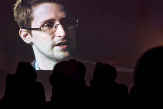 Vladimir Putin Grants Russian Citizenship To Nsa Whistleblower Edward Snowden