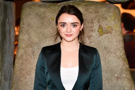 Maisie Williams Reveals Details Of Her Childhood For The First Time