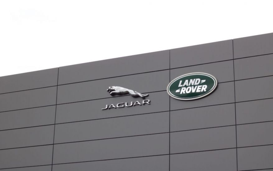 Jaguar Land Rover To Train 29,000 Staff To Work On Electric Cars