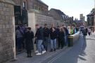 Hundreds Queue Up As Windsor Castle Opens For First Time Since Queen’s Death