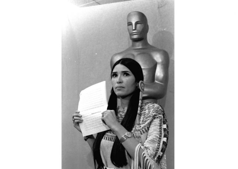 Sacheen Littlefeather, Actor Who Declined Brando Oscar, Dies Aged 75