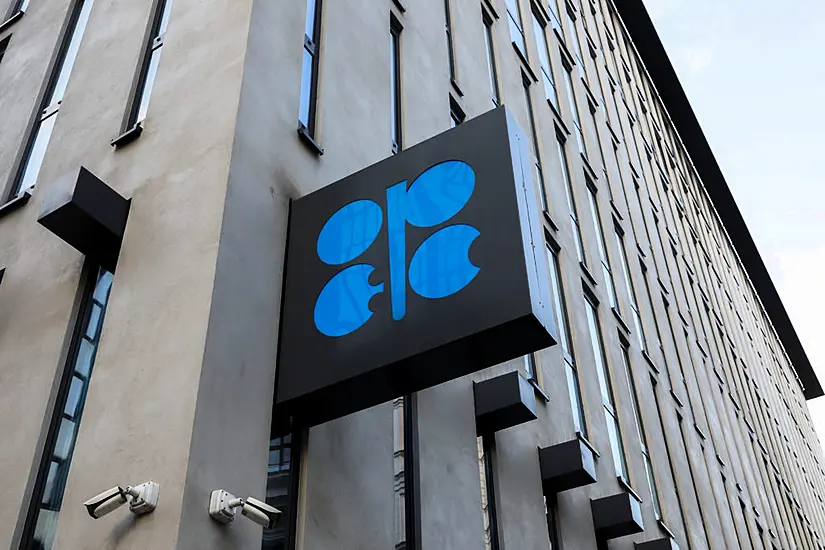 Opec+ Makes Big Oil Cut To Boost Prices