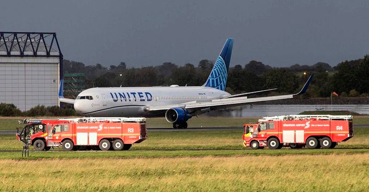 United Airlines flight makes emergency landing at Shannon after ...