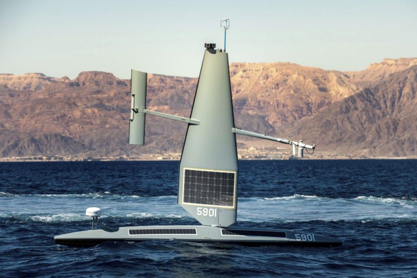 Uk And Us Navies Test Unmanned Surveillance Ships In Persian Gulf