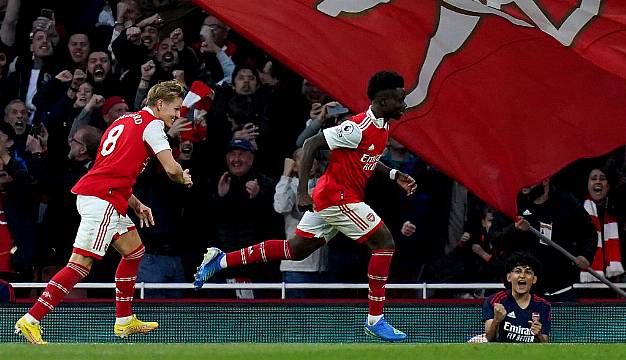 Arsenal Back To Summit After Thrilling Win Over Liverpool