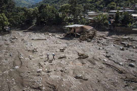 Tales Of Survival Emerge As Venezuela Landslide Death Toll Hits 34