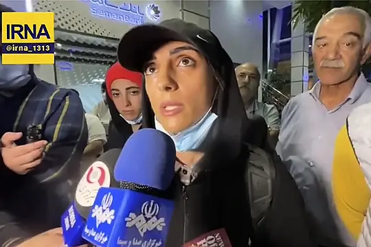 Controversial Iranian Climber Receives Hero’s Welcome In Tehran