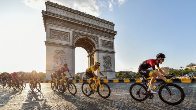 Ireland Considers Bid To Host Opening Stages Of Tour De France