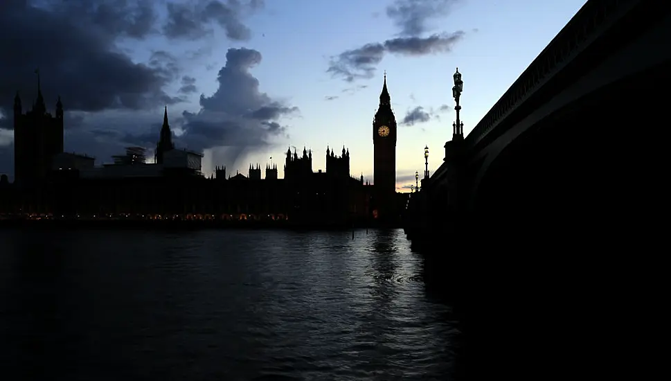 Uk Government Defeats Bid To Ban Fracking Amid Chaotic Commons Scenes