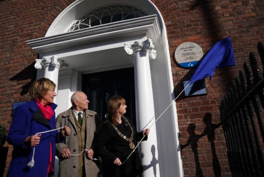Plaque To Woman Who Shot At Mussolini Unveiled In Dublin