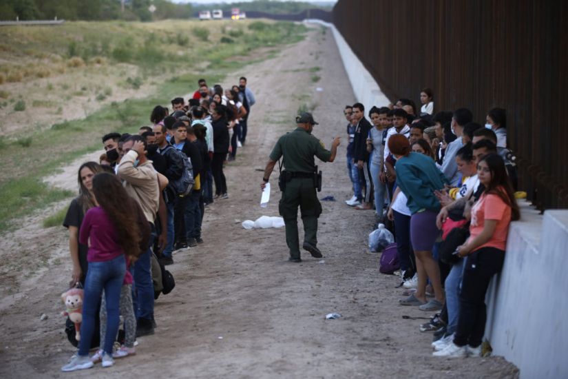 Illegal Border Crossings From Mexico To Us Reach Annual High