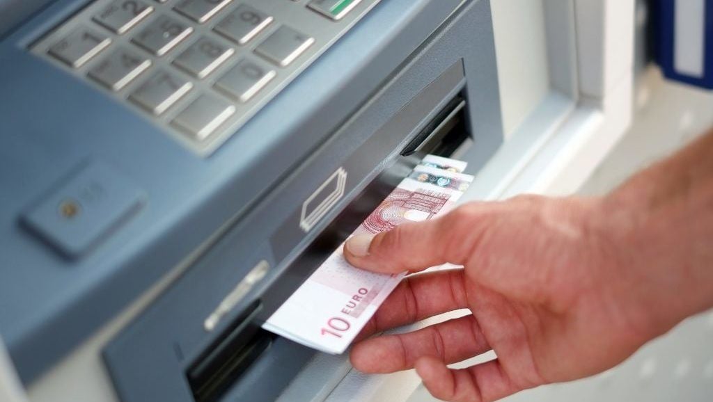 New Bill aims to guarantee access to cash and provide more ATMs