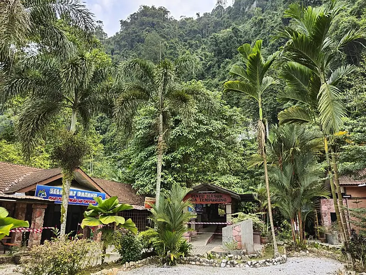 30 People Rescued After Being Trapped In Malaysian Cave