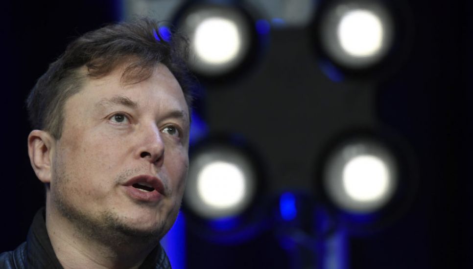 Elon Musk Completes Twitter Takeover, Ousting Company’s Top Three Executives
