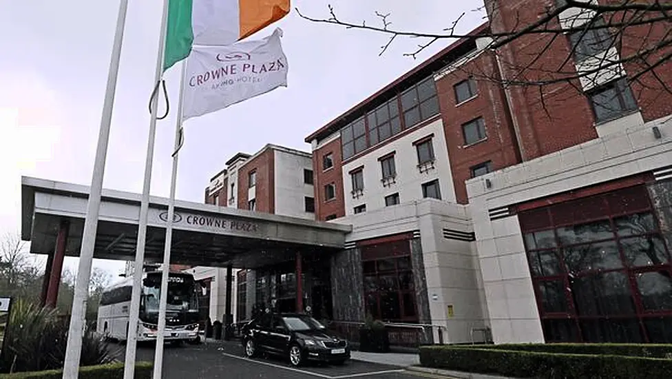 Hundreds Of Ukrainian Refugees Told They Must Leave Dublin Hotel