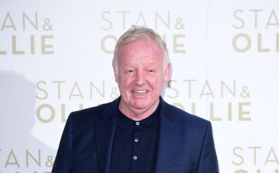 Les Dennis And Derry Girls Actress Star In Death In Paradise Christmas Special