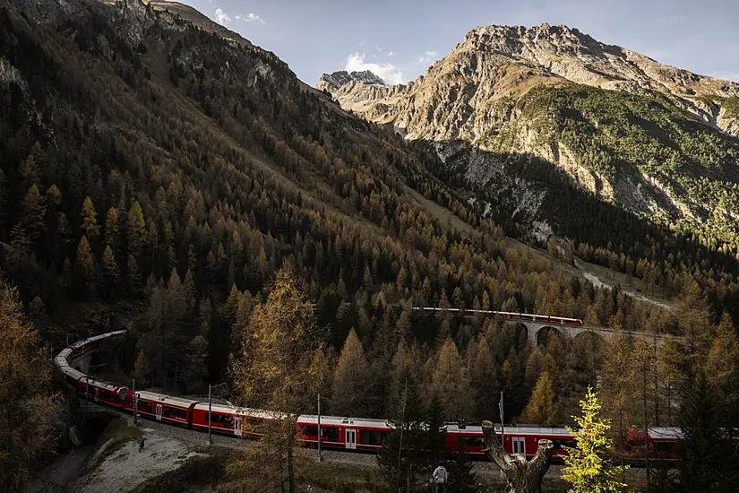 Swiss Claim Record For World’s Longest Passenger Train