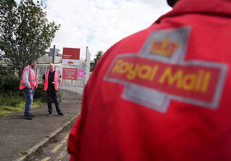 Royal Mail Staff Call Off Planned Strikes