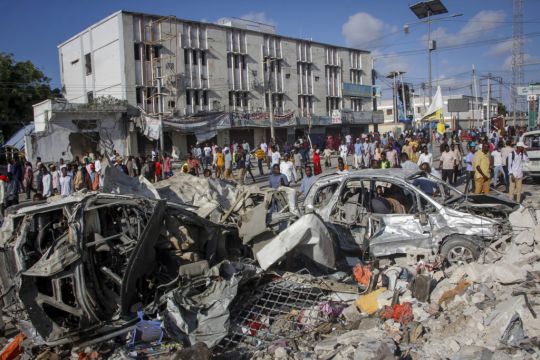 Somalia Car Bombs Death Toll Climbs To 120 With Some Still Missing