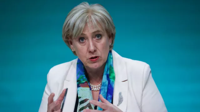 Humphreys Unveils Draft Proposals To Link Social Welfare To Previous Earnings