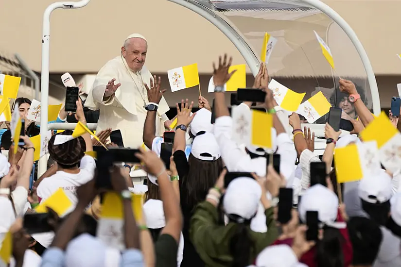 Thousands Pack Bahrain National Stadium For Pope’s Main Mass