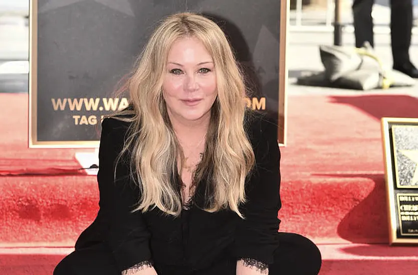 Christina Applegate Makes First Public Appearance Since Revealing Ms Diagnosis