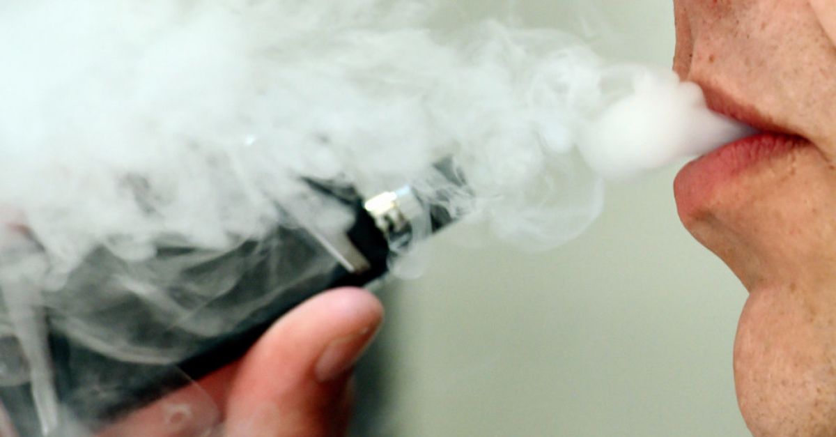 Sale of vaping products to be banned to those under 18