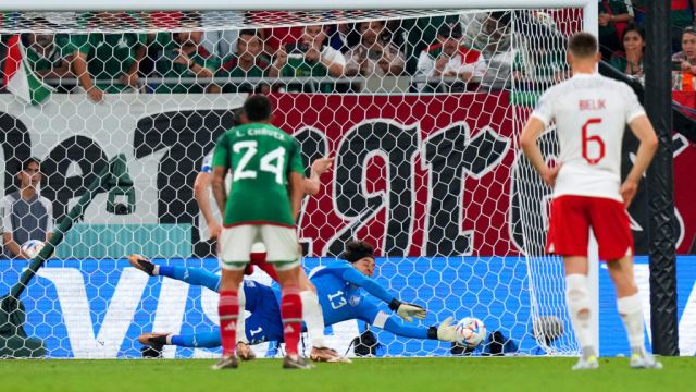 Robert Lewandowski Sees Penalty Saved As Poland Are Held By Mexico