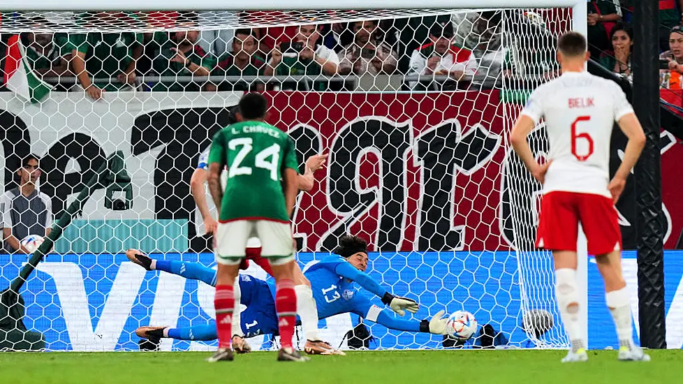 Robert Lewandowski Sees Penalty Saved As Poland Are Held By Mexico