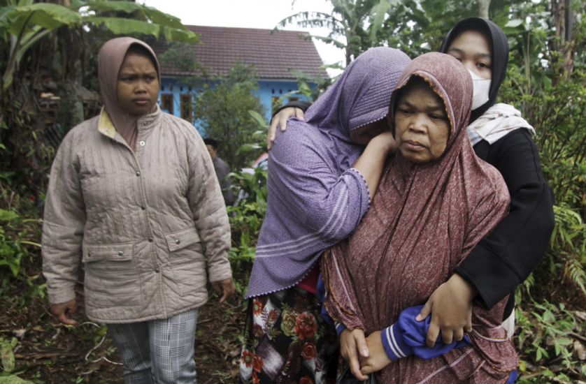 Boy Trapped Under House For Two Days Rescued From Quake Rubble