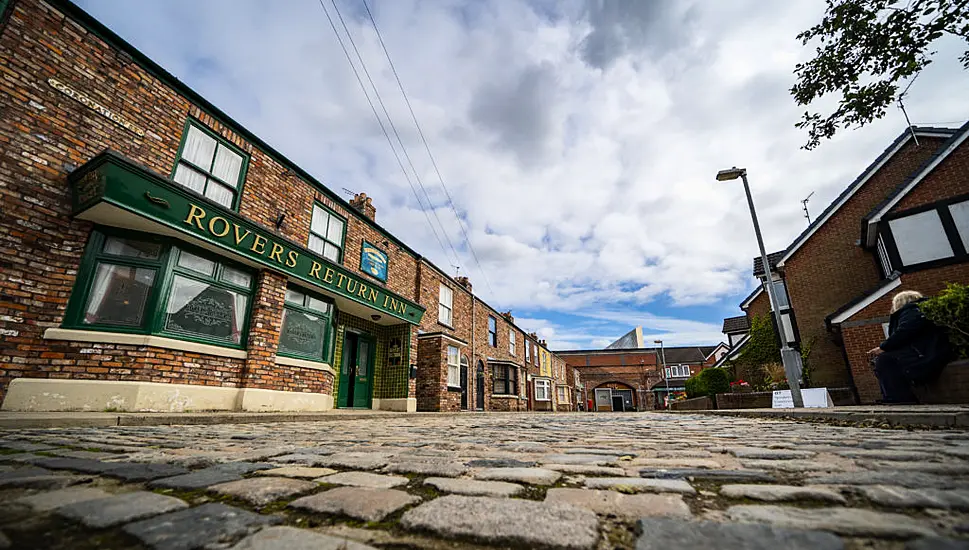 Comedy Christmas To ‘Warm Your Cockles’ Planned On Coronation Street