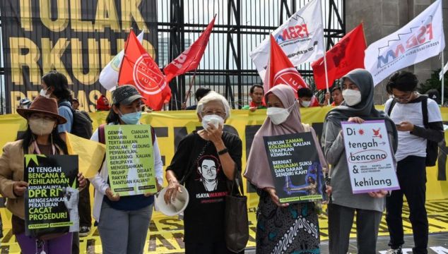 Indonesia Bans Sex Outside Marriage In New Criminal Code