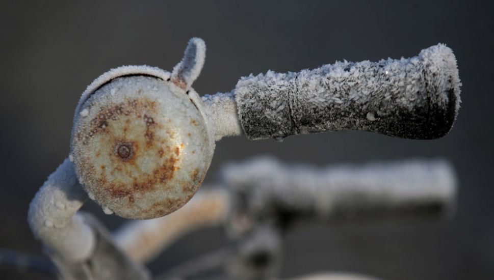 Warnings Of Hazardous Driving Conditions Due To Ice Warning For Entire Country