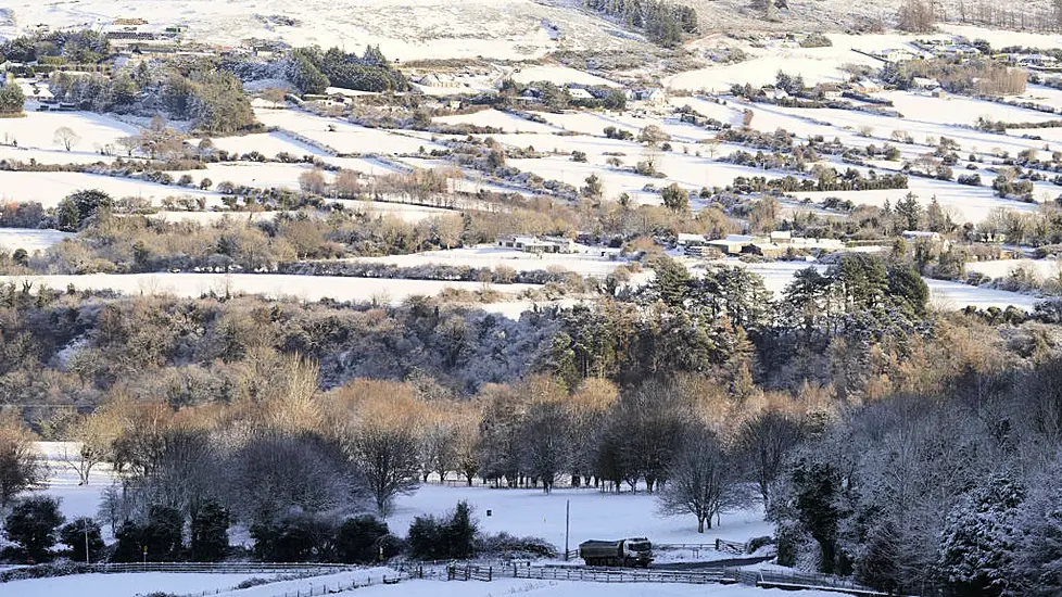 Low Temperatures Set To Continue Across Ireland Until Weekend