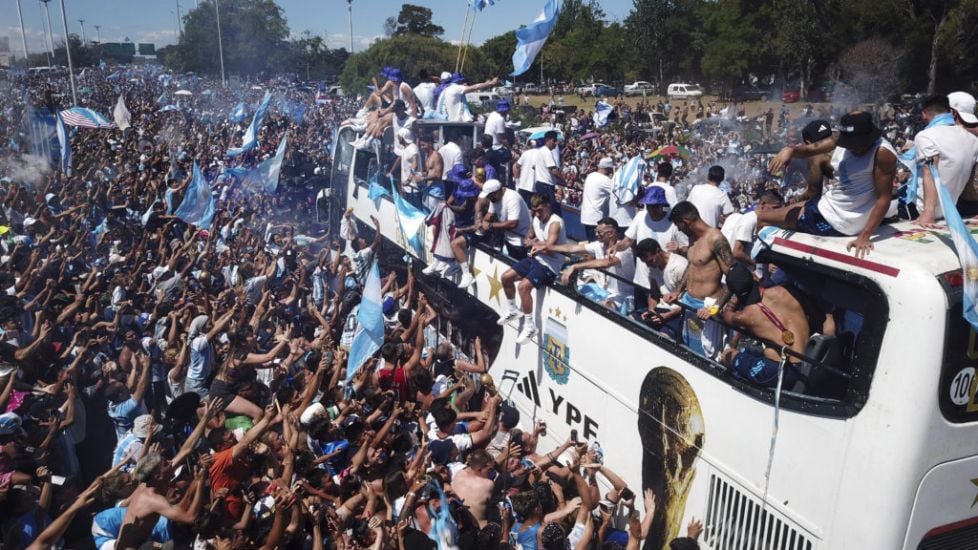 Argentina Football Team Abandons Parade Amid Swarms Of People