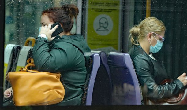 Hse Recommends Face Masks On Transport As Covid And Flu Cases Surge