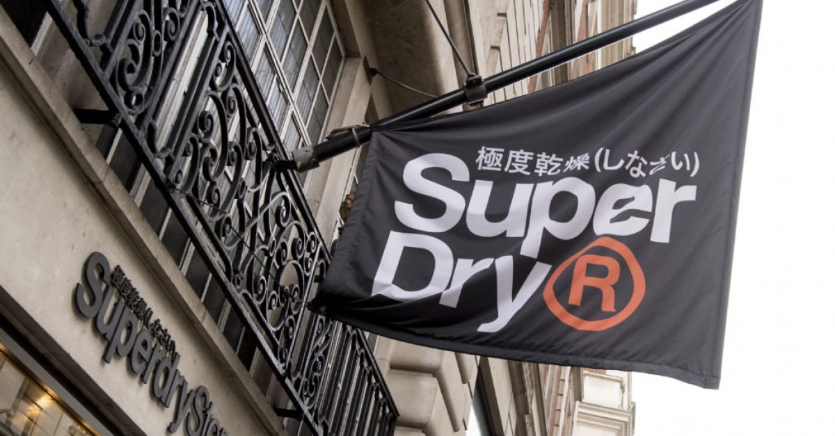 Шефът на Superdry води преговори за поглъщане на модната фирма