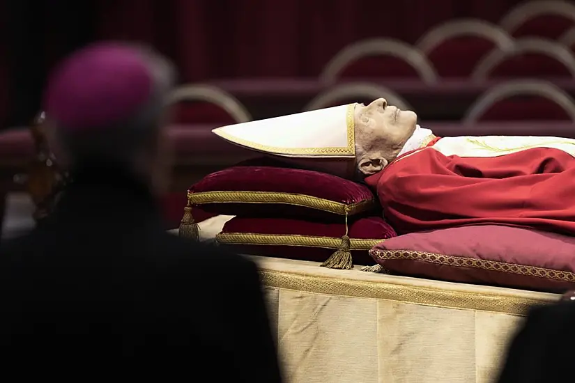 Tens Of Thousands View Former Pope Benedict Lying In State At Vatican